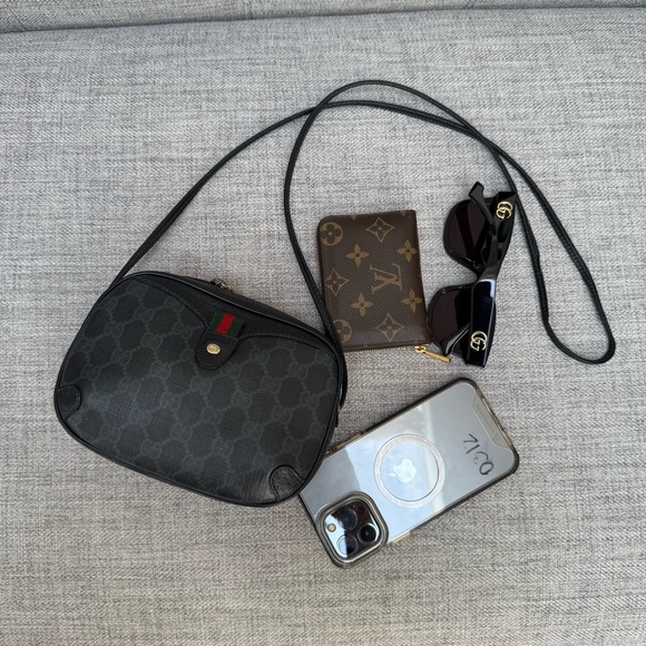 Gucci Handbags - ✨GUCCI Ophidia Black GG Shoulder Bag | Collectible ✨